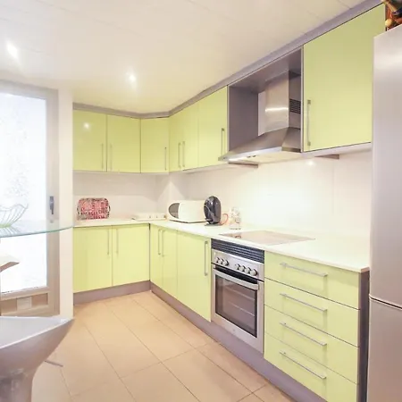 Apartamento Con Piscina - Bor228 * 칼페